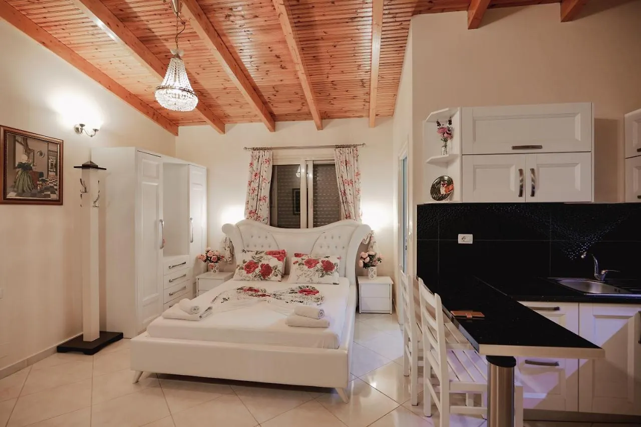 Villa Matilda Borsh Apartment
