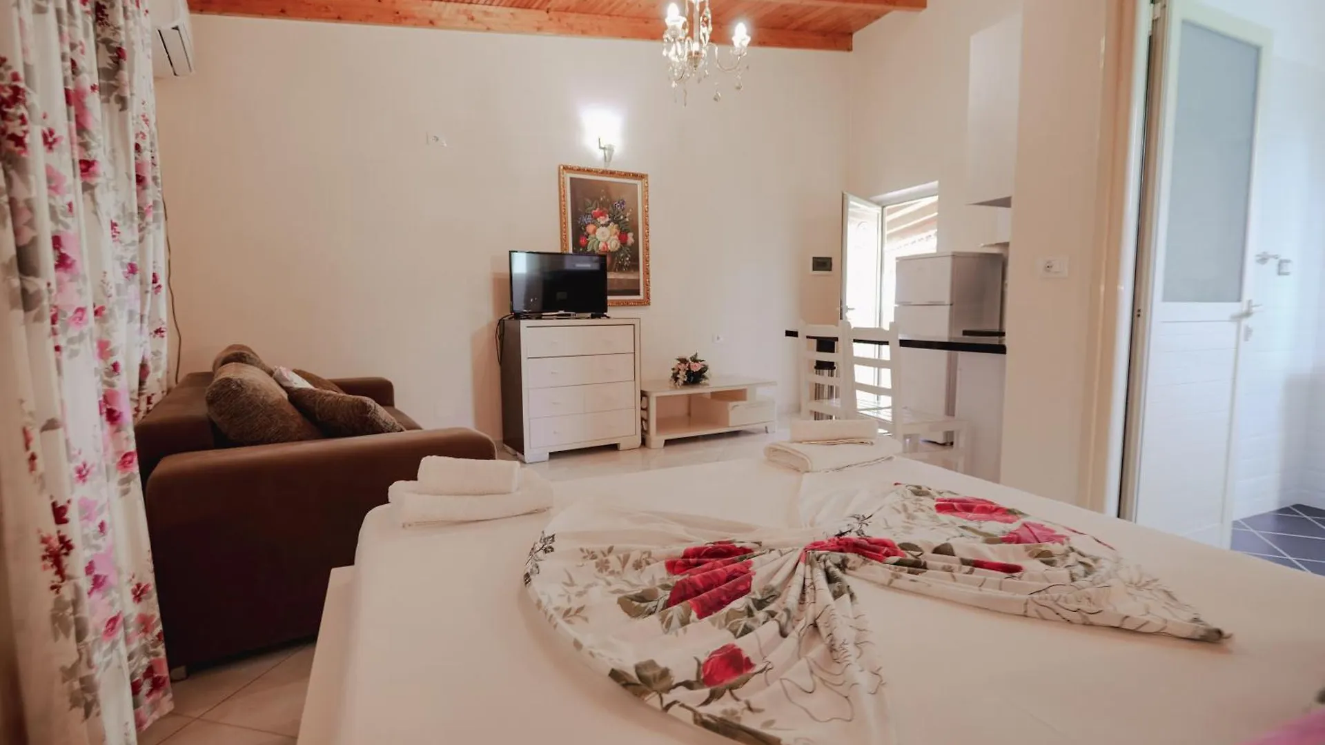 Villa Matilda Borsh 0*,  Albania